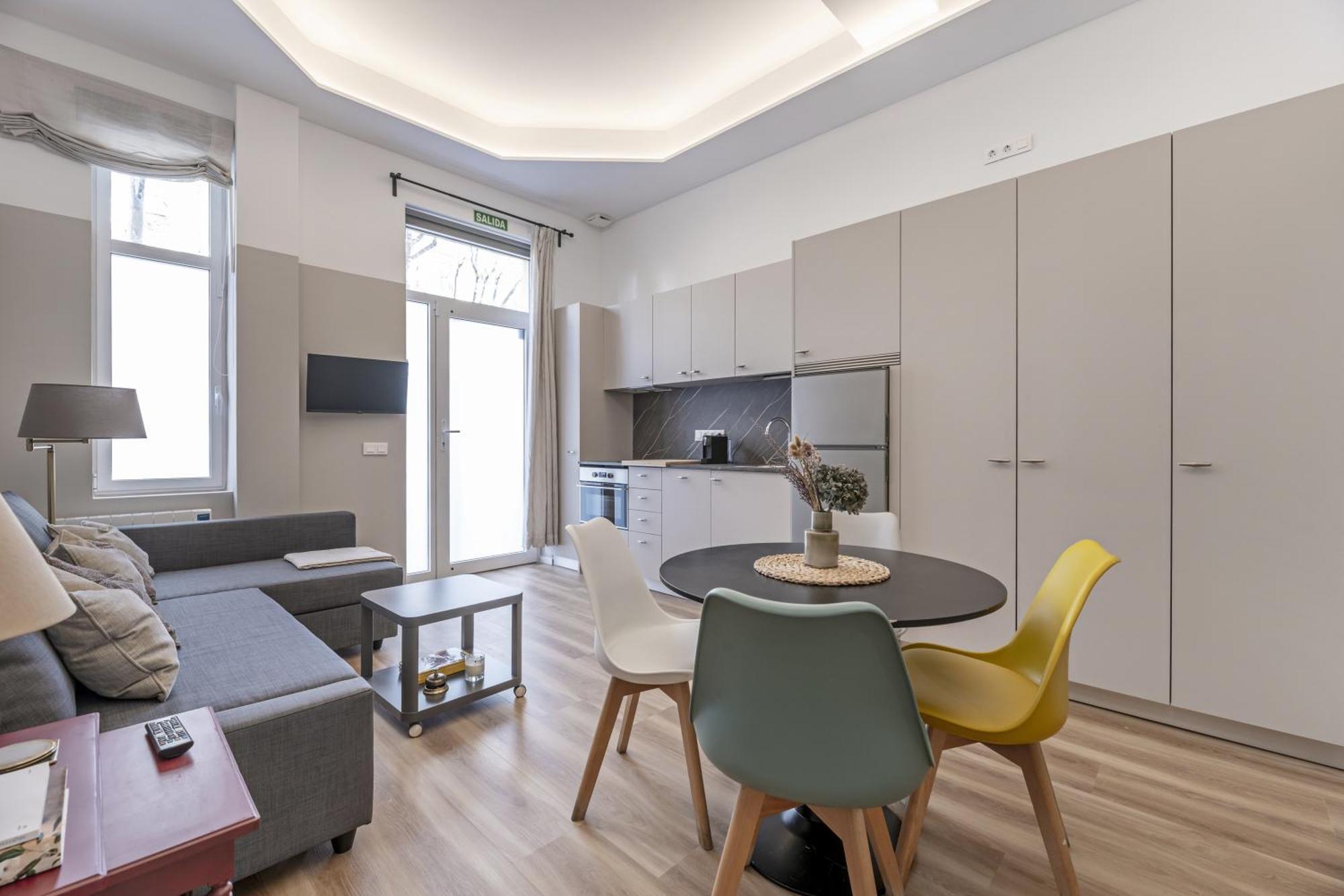 Coqueto Apartamento En Delicias — Fotos 1